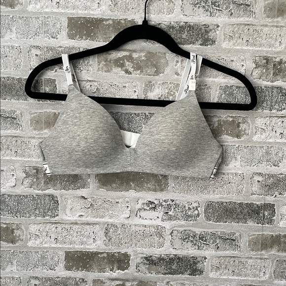 PINK Victoria’s Secret Everywhere Wireless Push Up Bra Women’s size 36A Gray - Picture 1 of 6